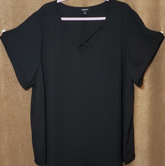 torrid Tops - TORRID BLACK FLOWY BLOUSE!!